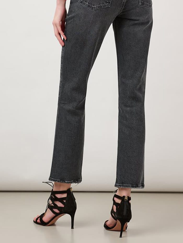 Shoes that look outlet good with mom jeans